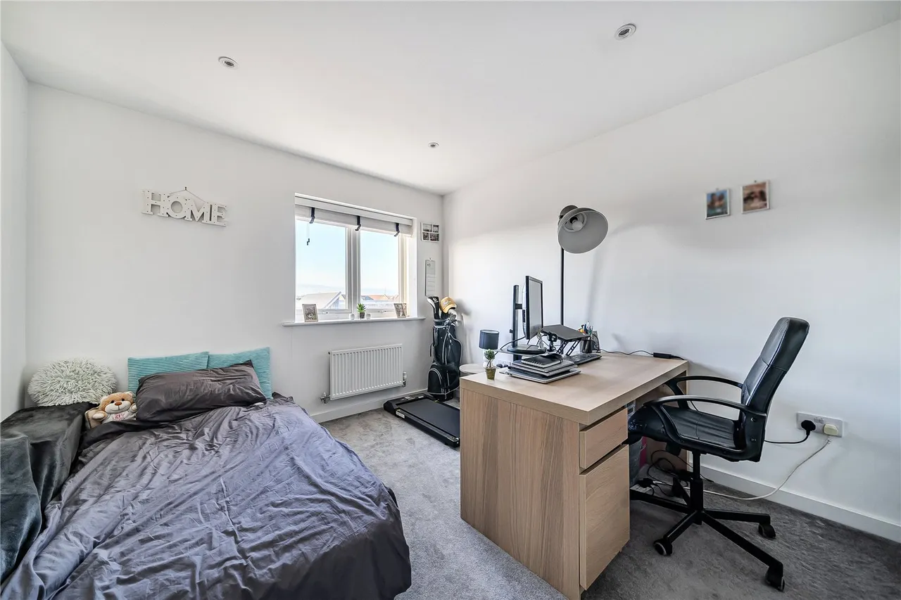 Falcon Way, Bracknell, Berkshire, RG12 8DQ, photo 8