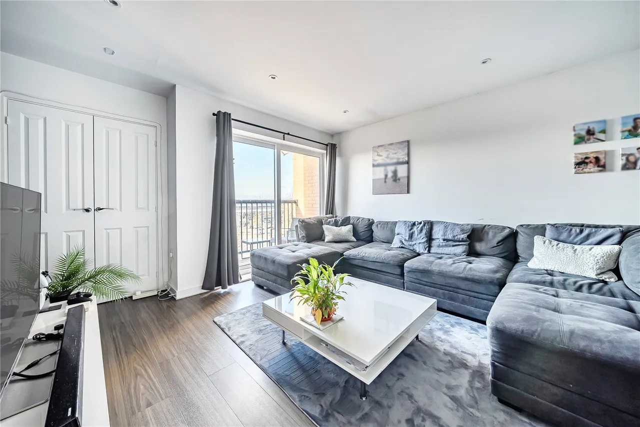Falcon Way, Bracknell, Berkshire, RG12 8DQ, photo 7