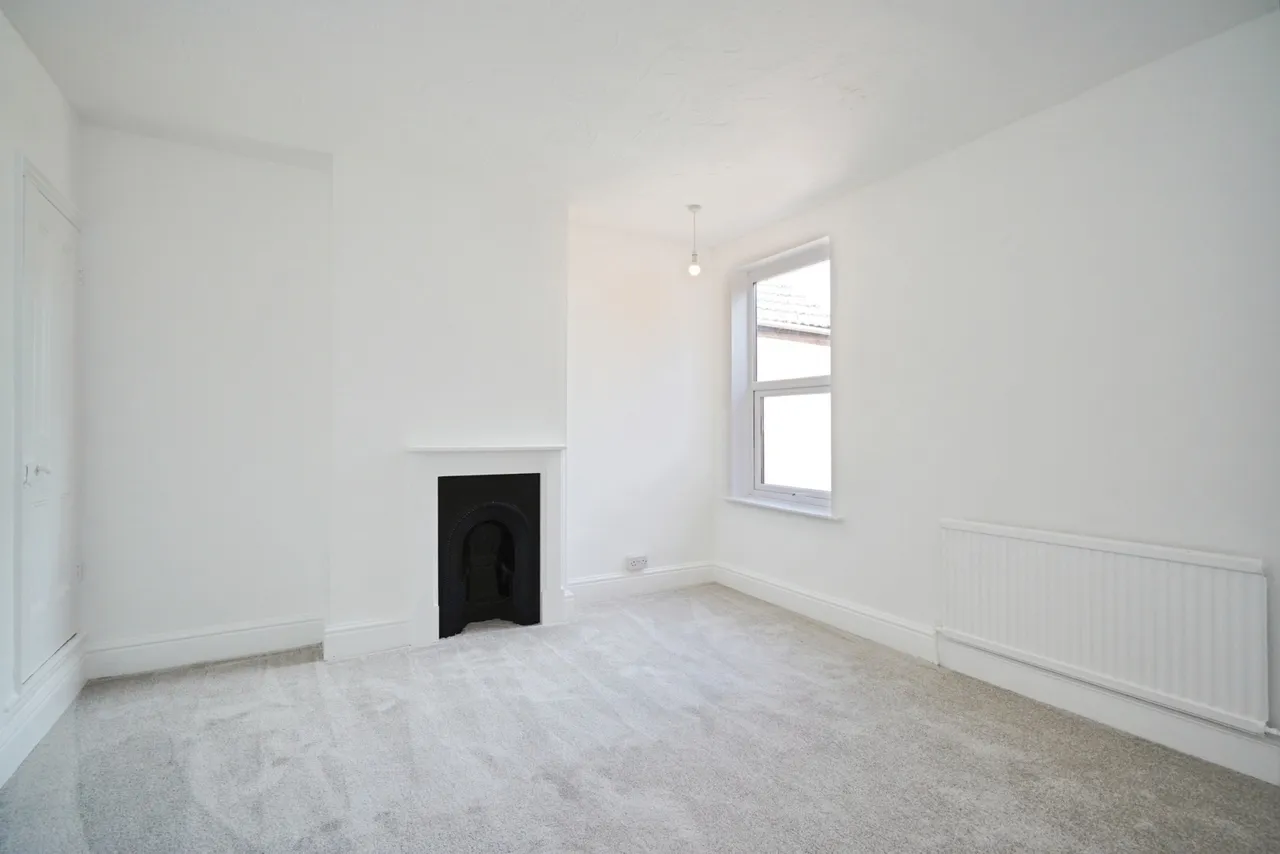 St. Saviours Road, Coalville, LE67, photo 10