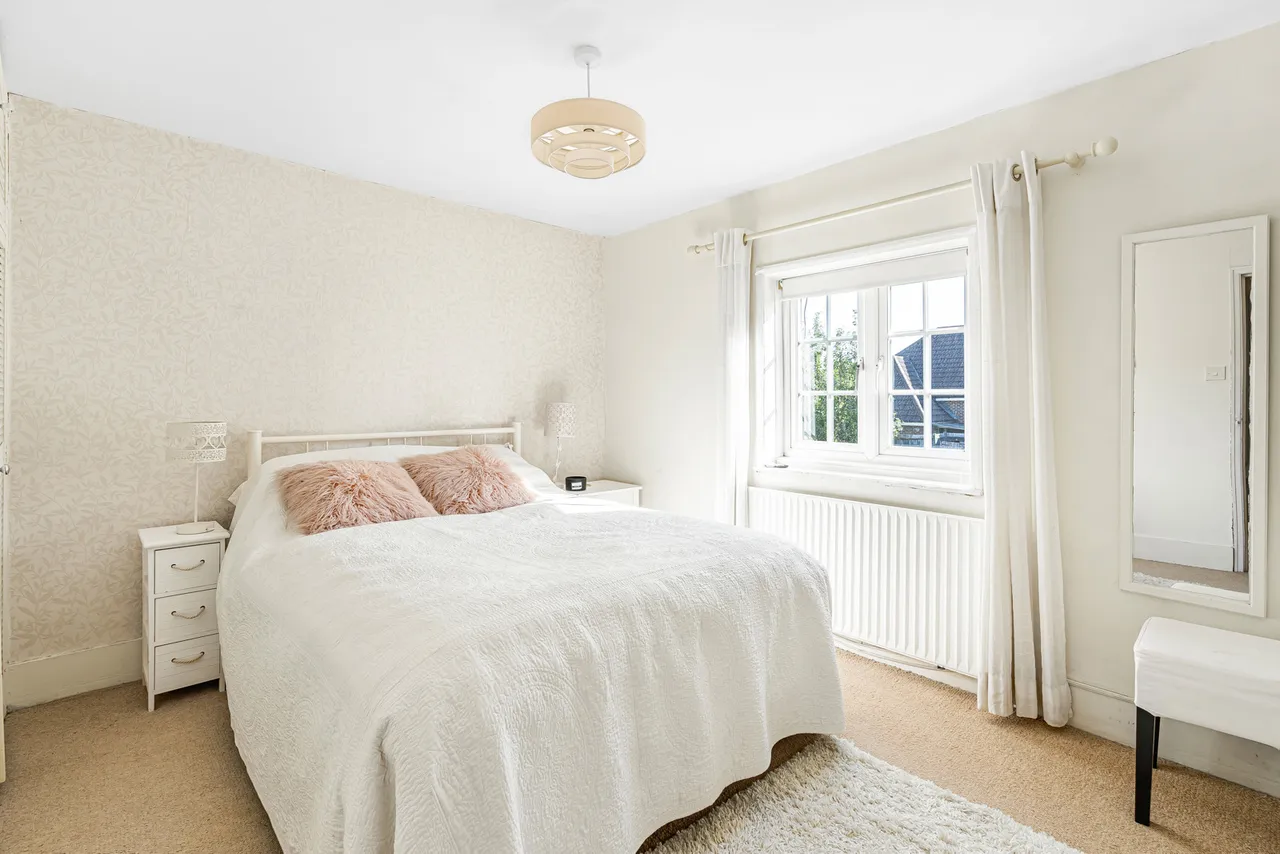 Armstrong Road, Englefield Green, TW20, photo 14