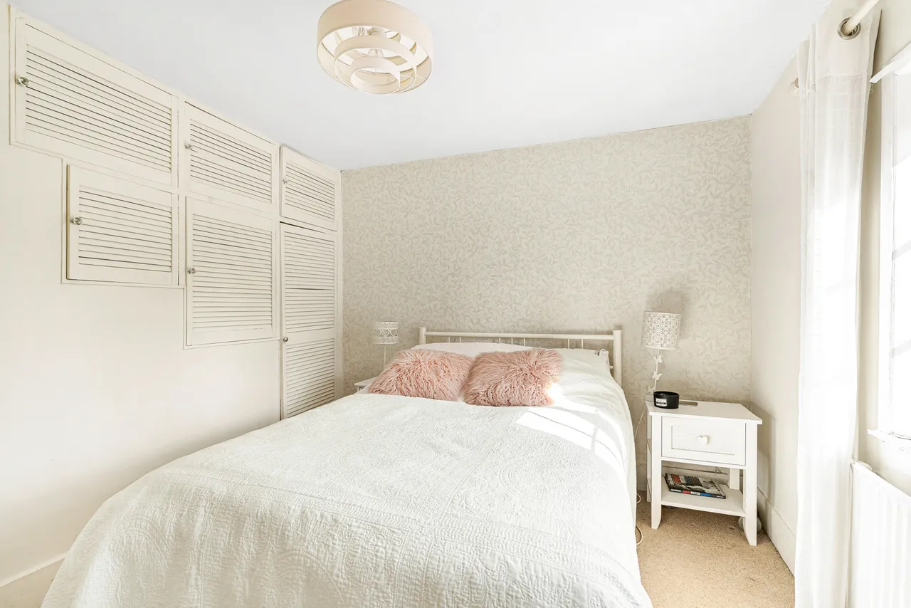 Armstrong Road, Englefield Green, TW20, photo 15