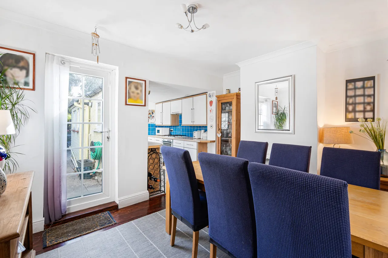 Armstrong Road, Englefield Green, TW20, photo 12
