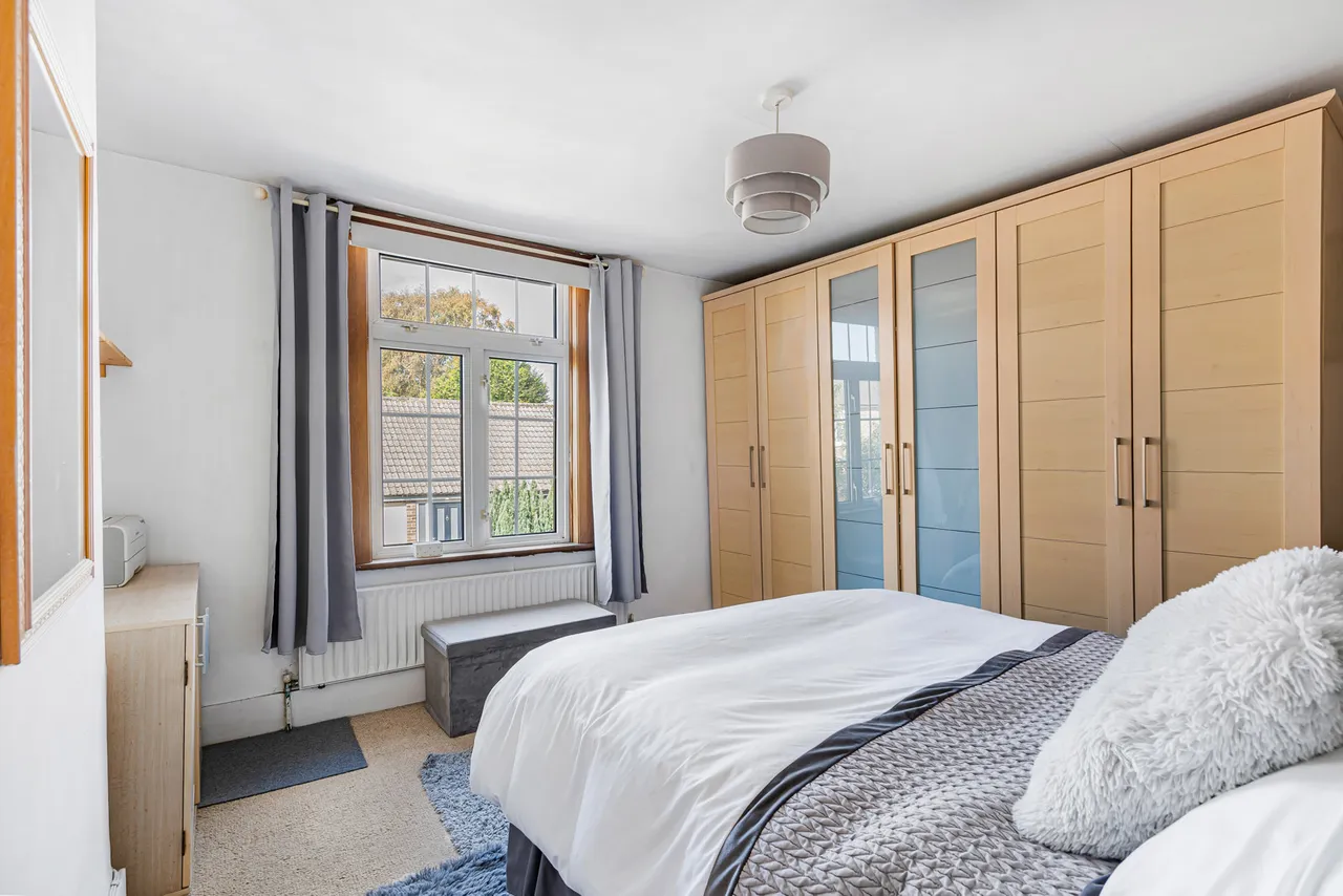 Armstrong Road, Englefield Green, TW20, photo 4