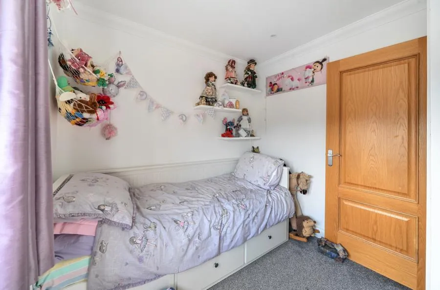 Fullerton Close, Markyate, AL3, photo 10