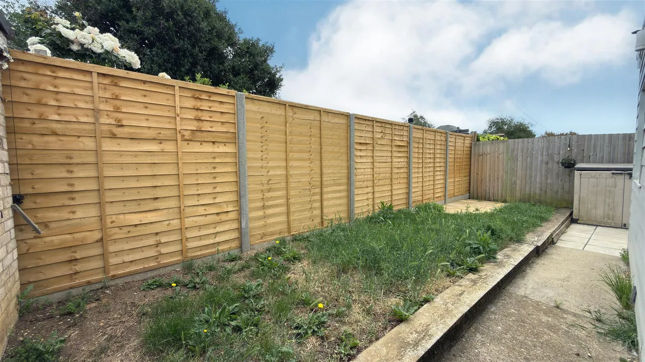 Meadowcroft, Stretham, CB6, photo 17