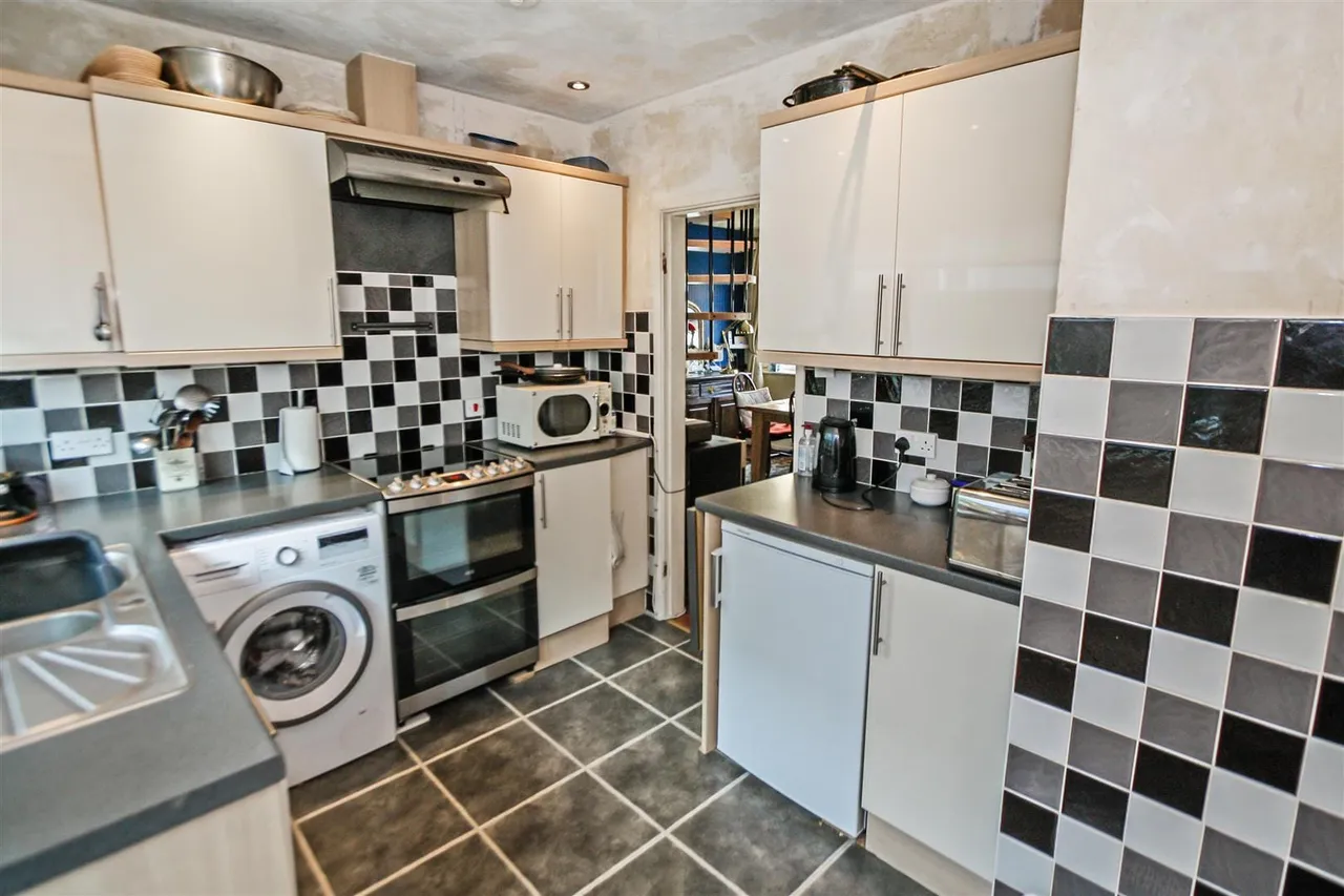 Lon Elwy, Llanfairtalhaiarn, Abergele, Conwy, LL22 8SG, photo 3