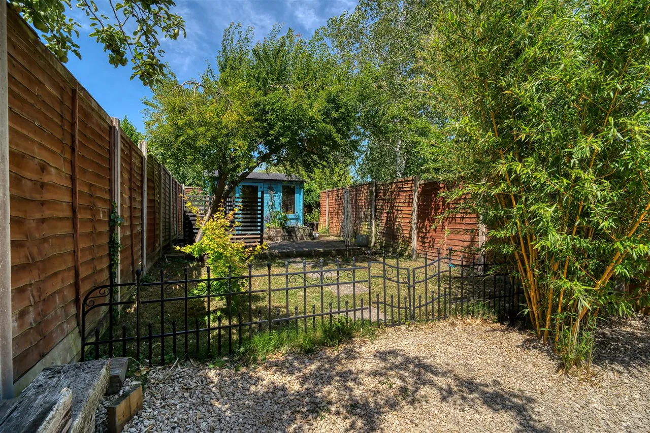 Railway Terrace, Gillingham, photo 11