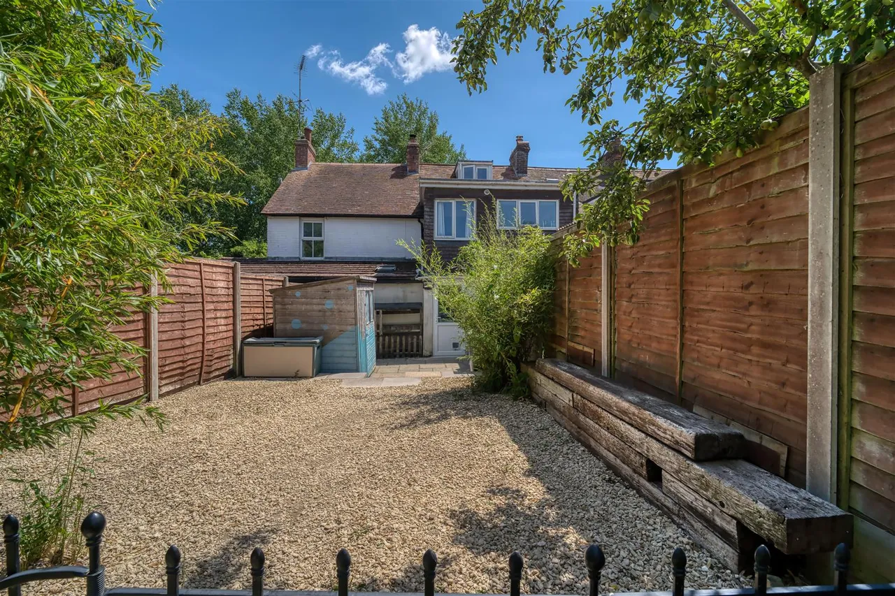 Railway Terrace, Gillingham, photo 6