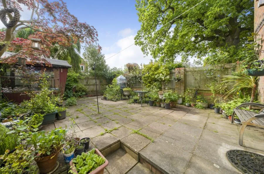 Lower Moor, Yateley, GU46, photo 10