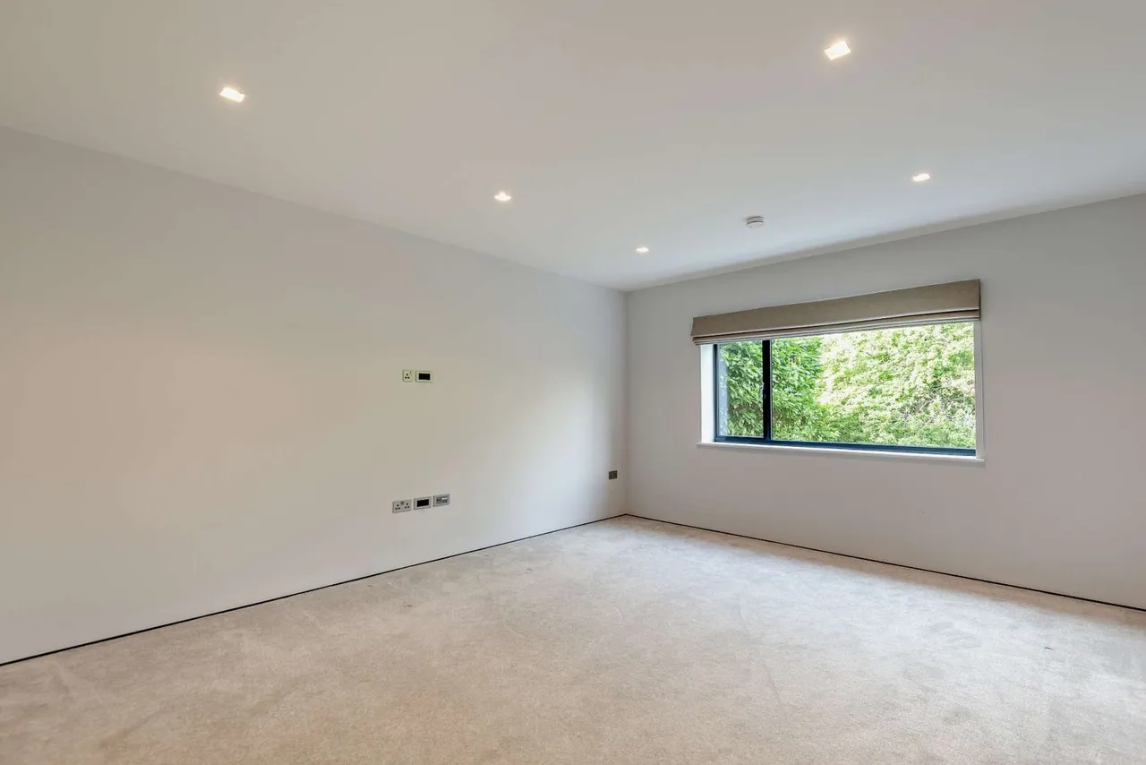 Uplands Close, Gerrards Cross, Buckinghamshire, SL9 7JH, photo 8