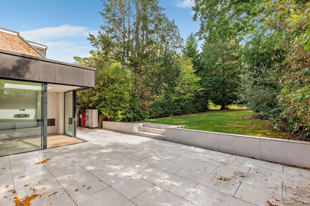 Uplands Close, Gerrards Cross, Buckinghamshire, SL9 7JH, photo 5