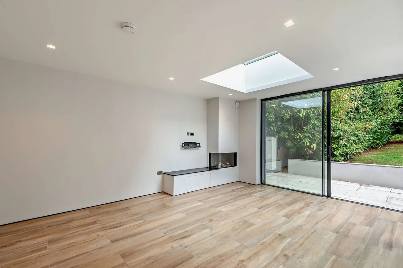 Uplands Close, Gerrards Cross, Buckinghamshire, SL9 7JH, photo 6