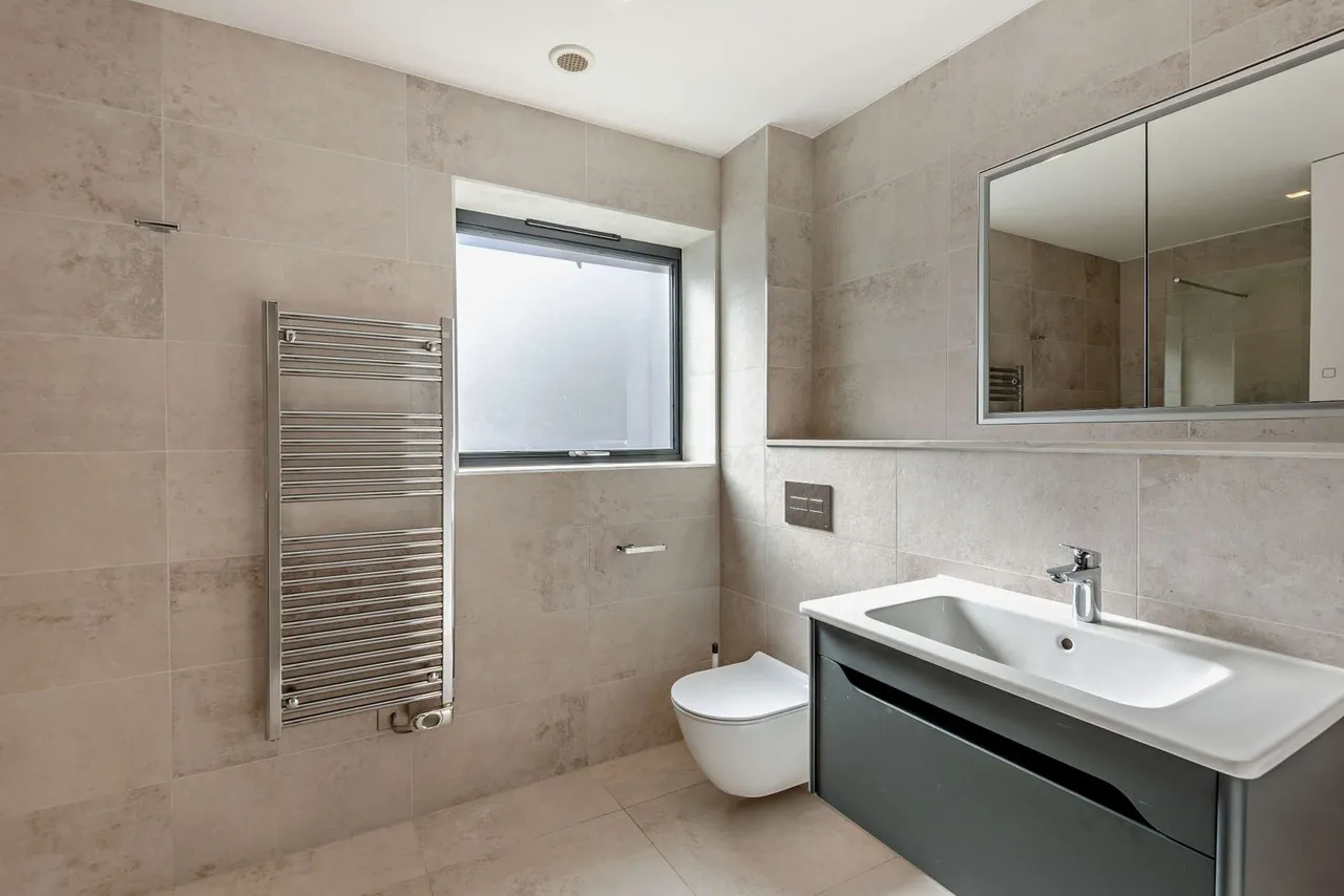 Uplands Close, Gerrards Cross, Buckinghamshire, SL9 7JH, photo 11