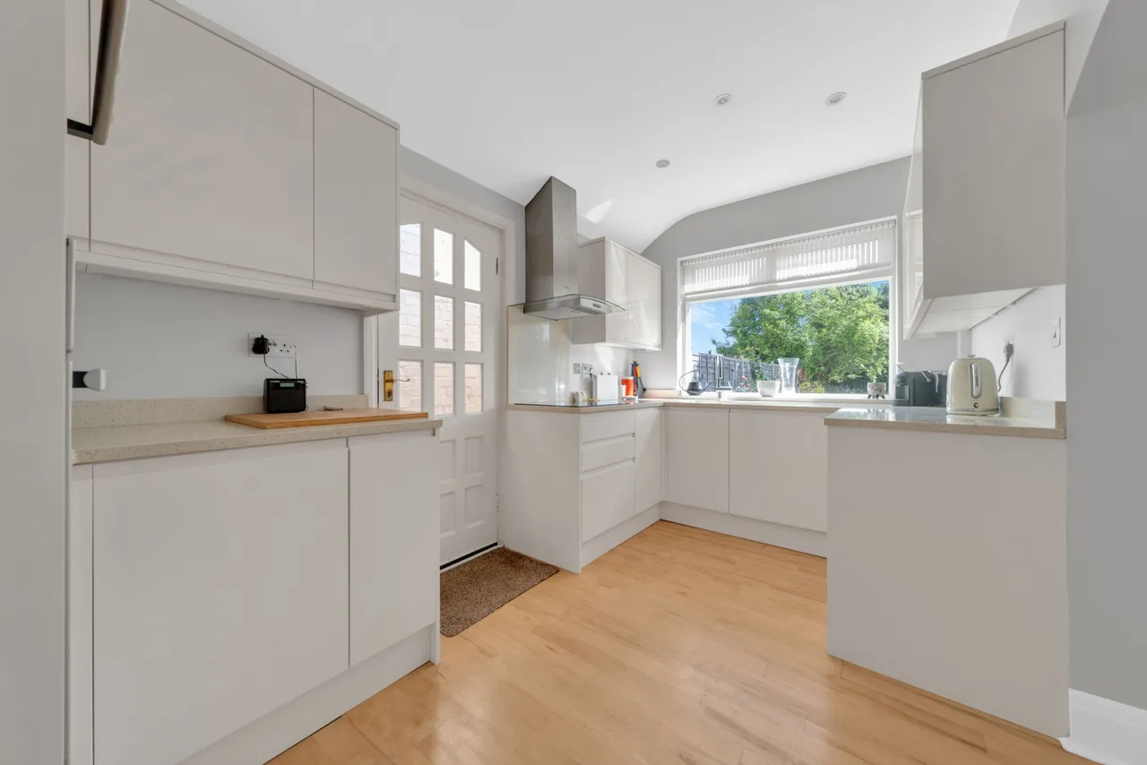 Hartsmead Road, Eltham, SE9 3LU, photo 4