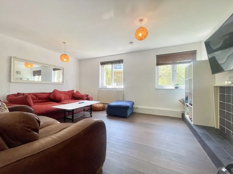 4 bed flat to rent — Chettle Close, London SE1 4EF