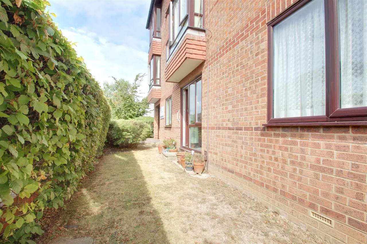 Broadwater Street East, Worthing, photo 7
