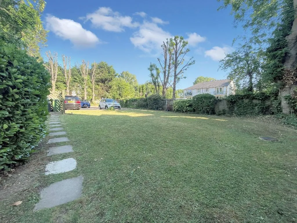 Birdhurst Rise, South Croydon, photo 10
