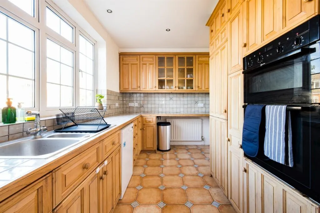 Austell Gardens, Mill Hill, NW7, Mill Hill, photo 5