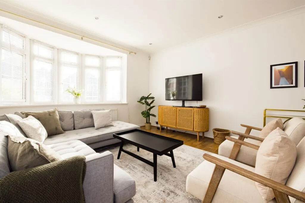Austell Gardens, Mill Hill, NW7, Mill Hill, photo 3