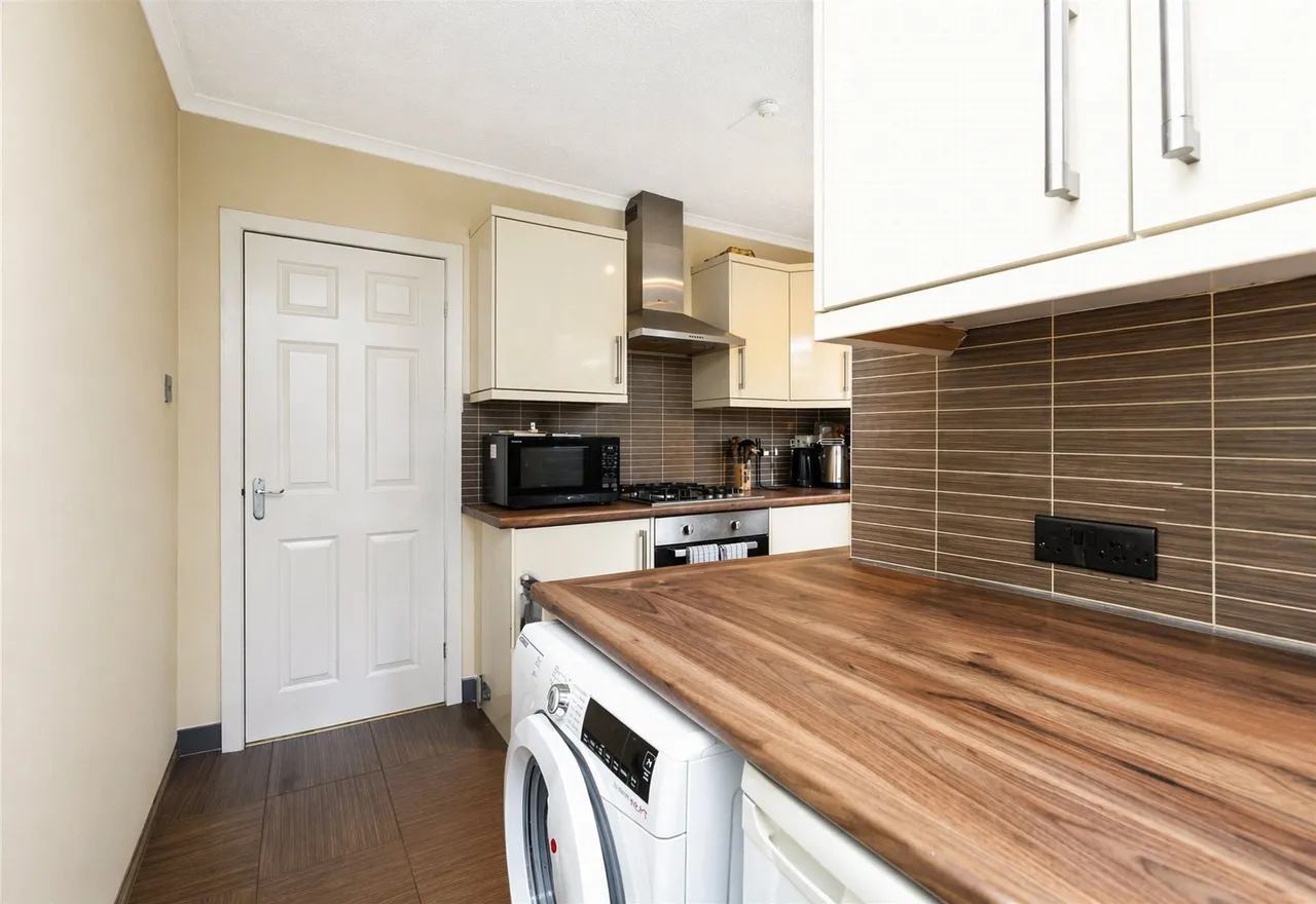 Rosslyn Avenue, East Mains, East Kilbride, South Lanarkshire, G74, photo 7