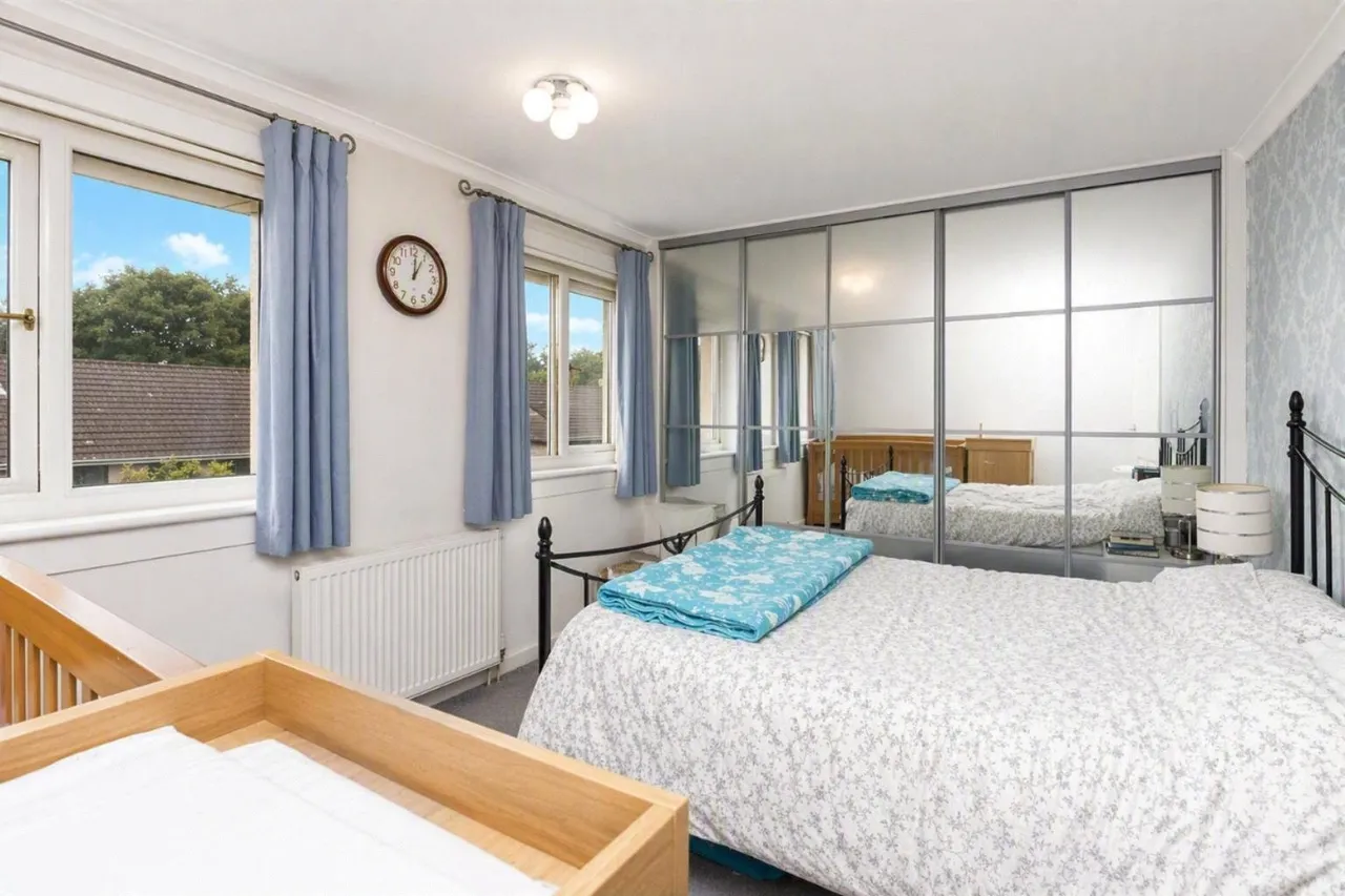Rosslyn Avenue, East Mains, East Kilbride, South Lanarkshire, G74, photo 9