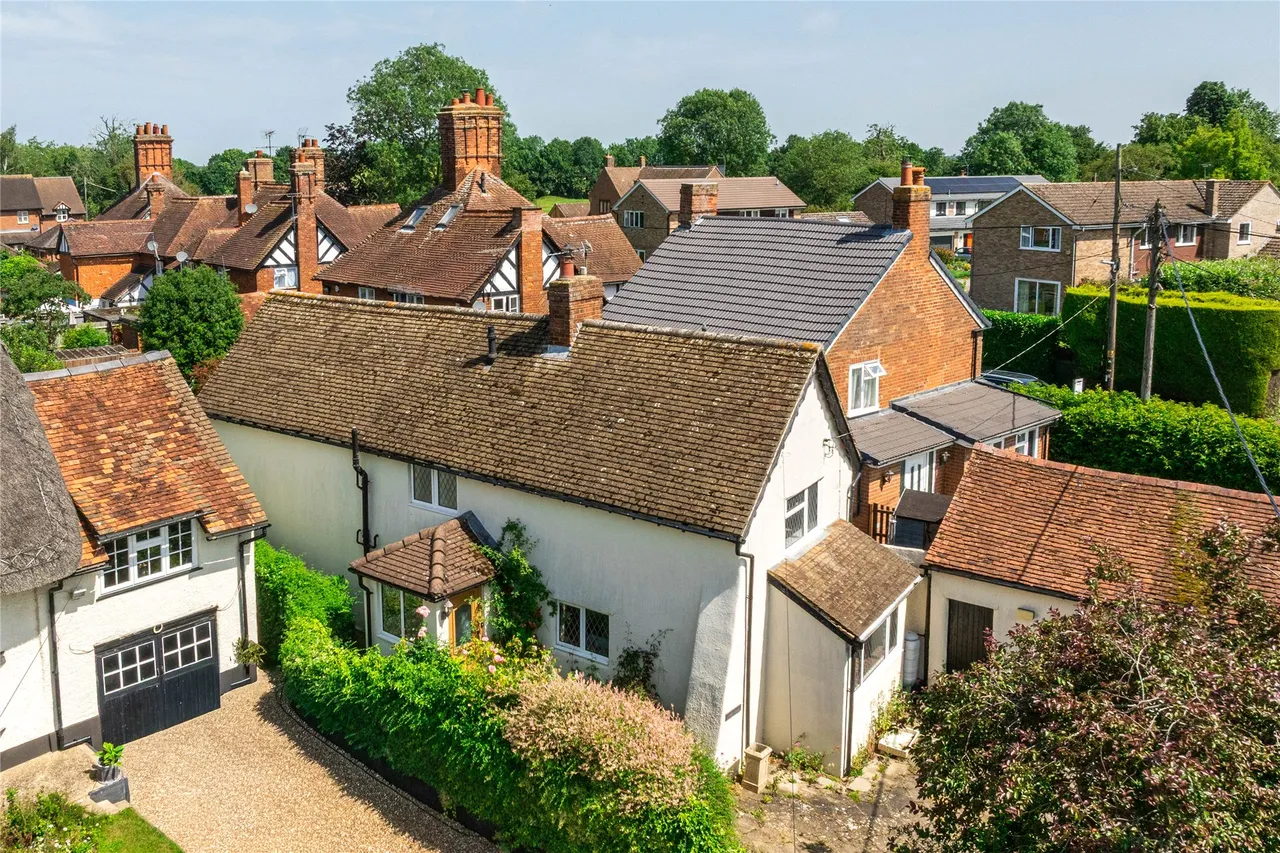 3 bed house for sale, Nup End Lane, Wingrave, HP22