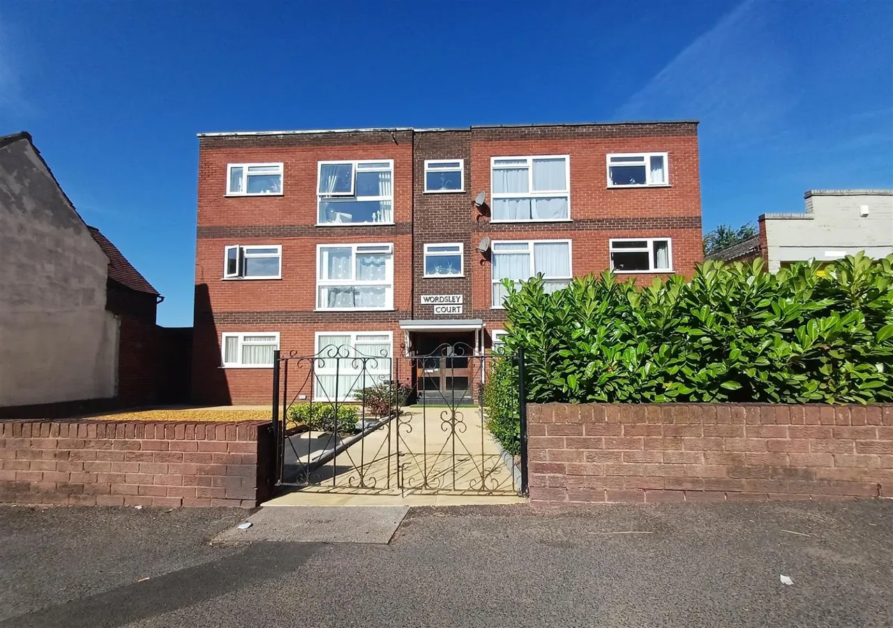 High Street, Wordsley, Stourbridge, photo 13