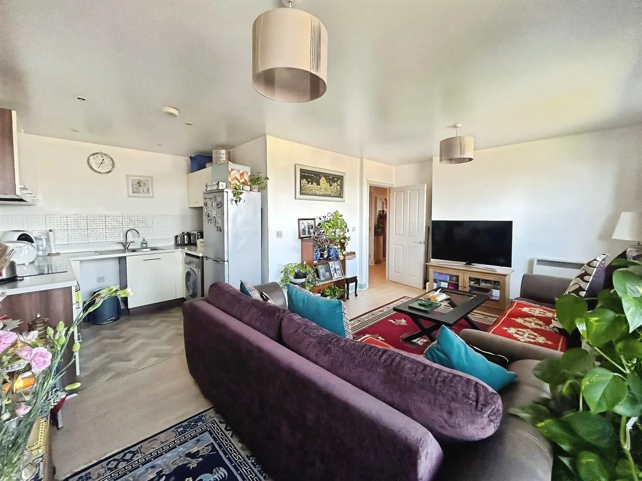 Fire Fly Avenue, Swindon, SN2, photo 8