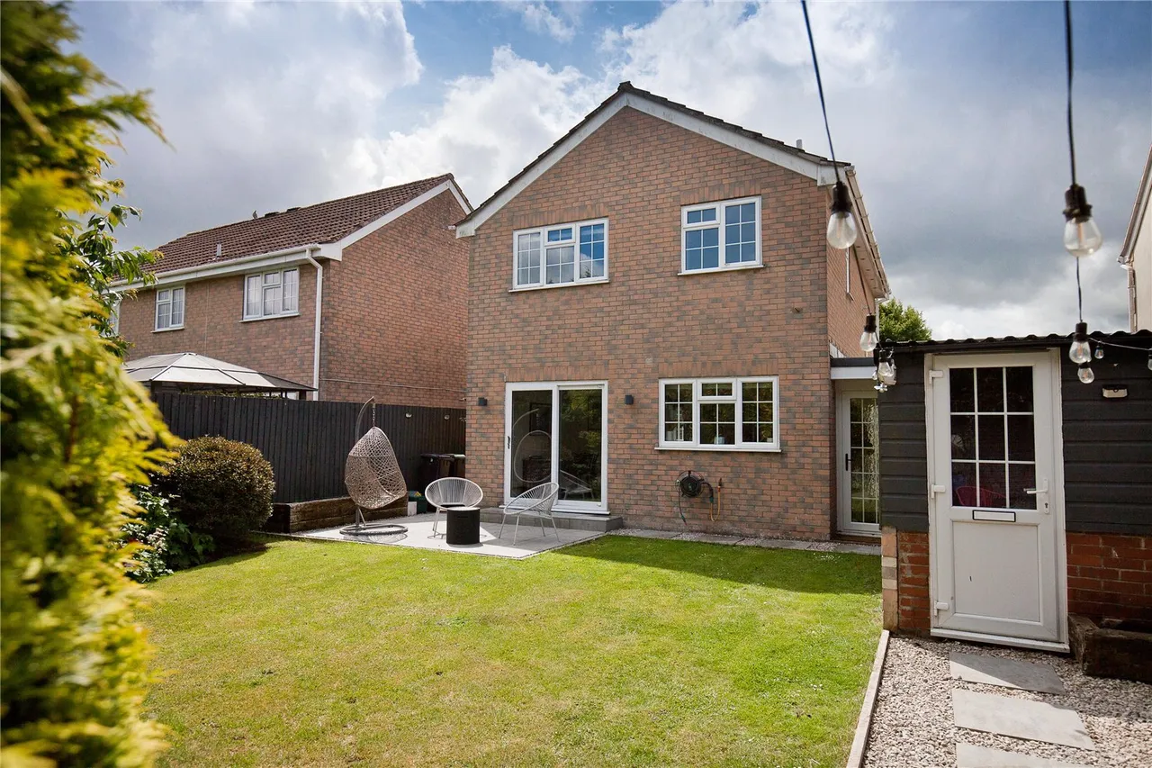 Cranborne Drive, Shaftesbury, Dorset, SP7 9HA, photo 12