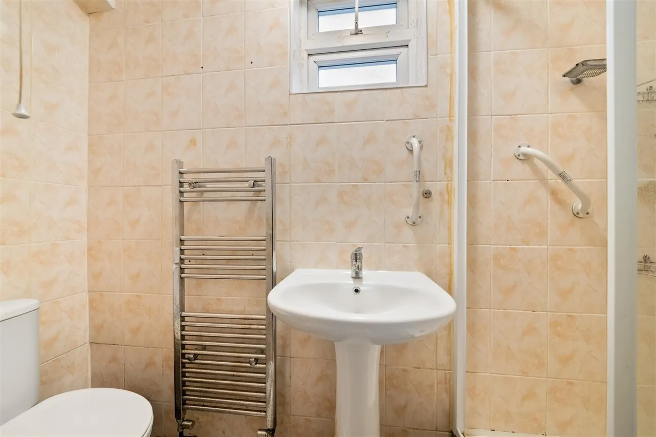 Clairvale Road, Hounslow, photo 5