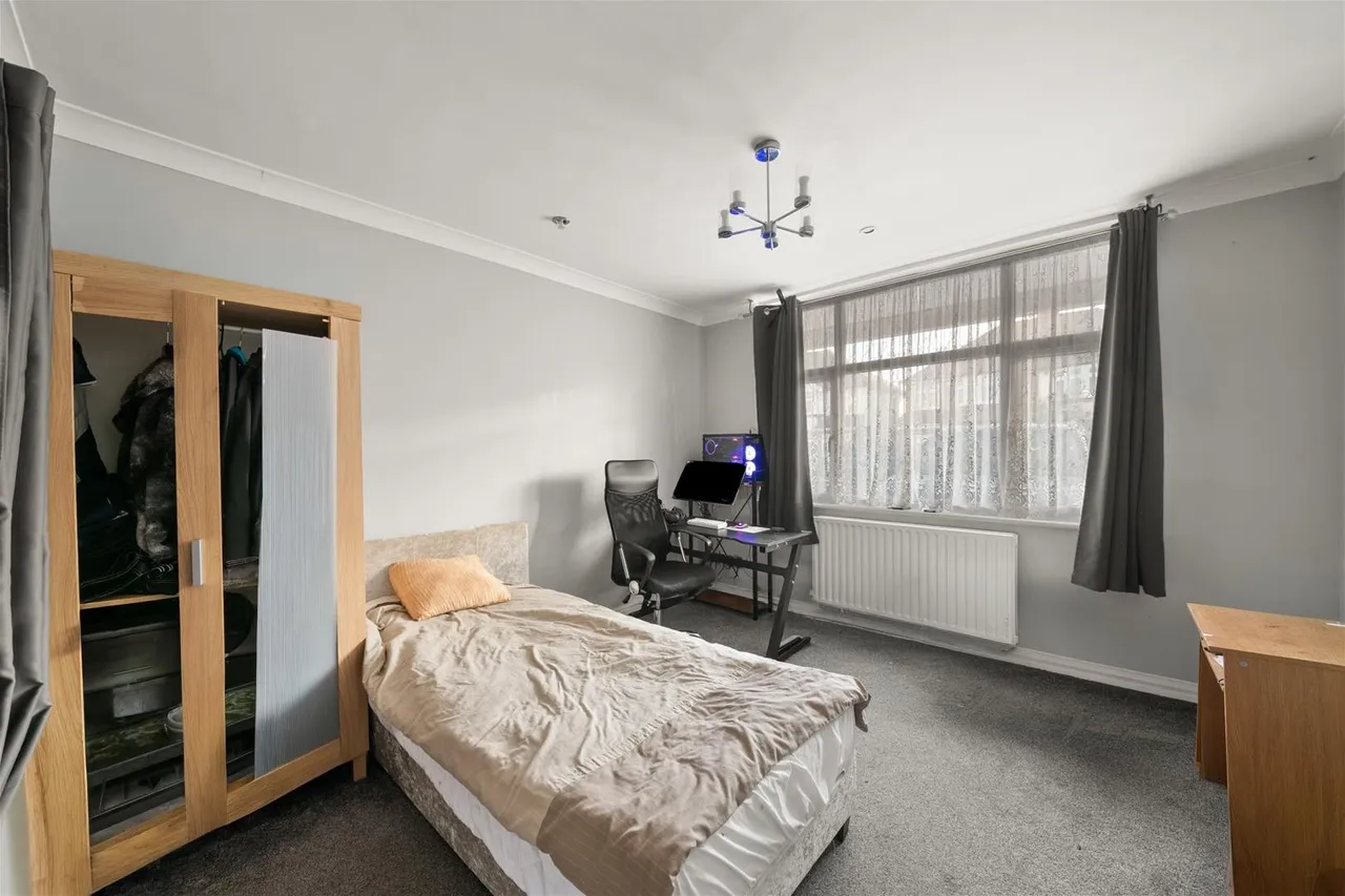 Clairvale Road, Hounslow, photo 9