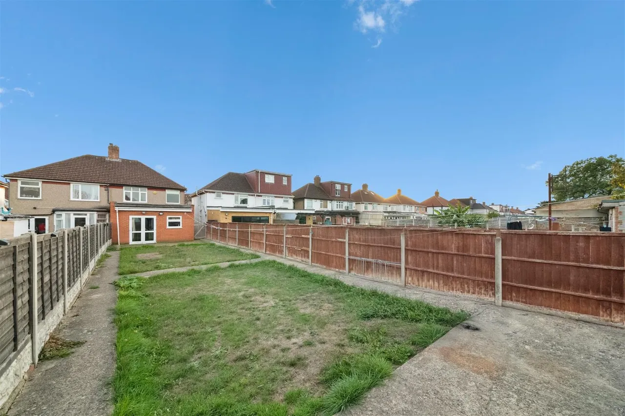 Clairvale Road, Hounslow, photo 12