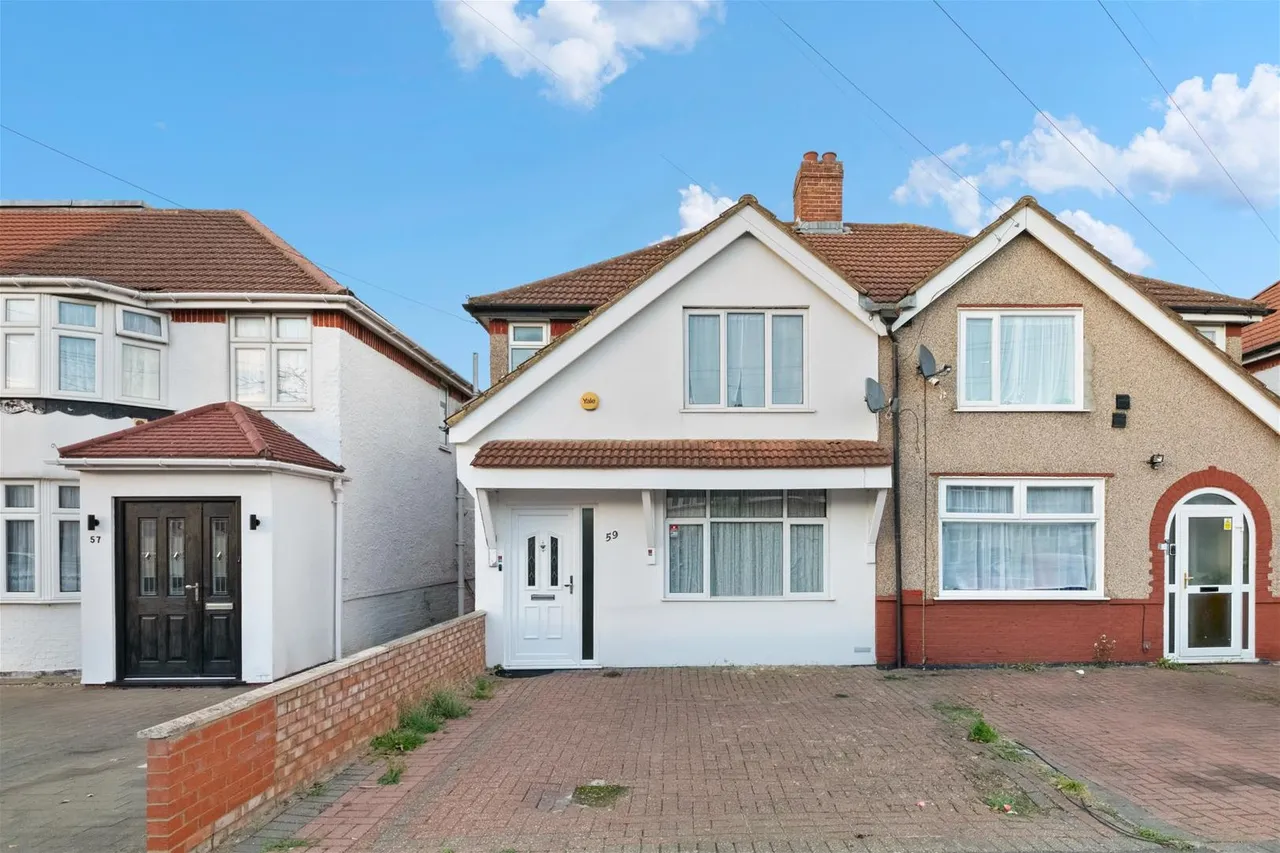 3 bed house for sale, Clairvale Road, Hounslow