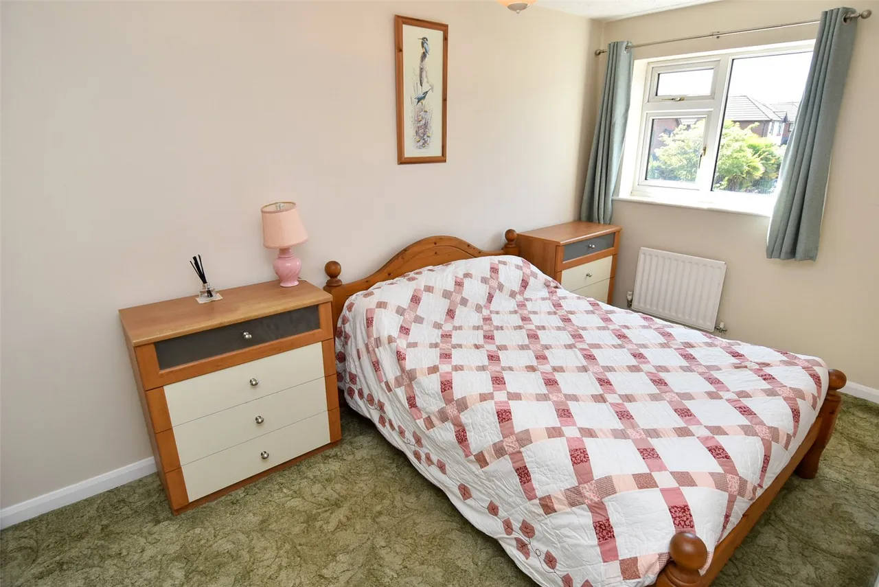 Bishops Gate, West Heath, Birmingham, B31 4AJ, photo 12