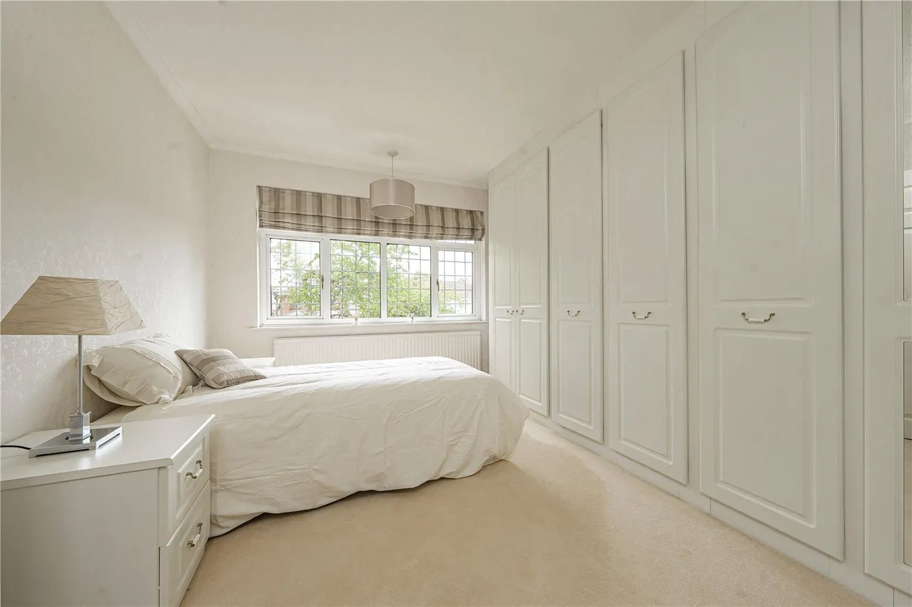 Colne Avenue, West Drayton, UB7, photo 17