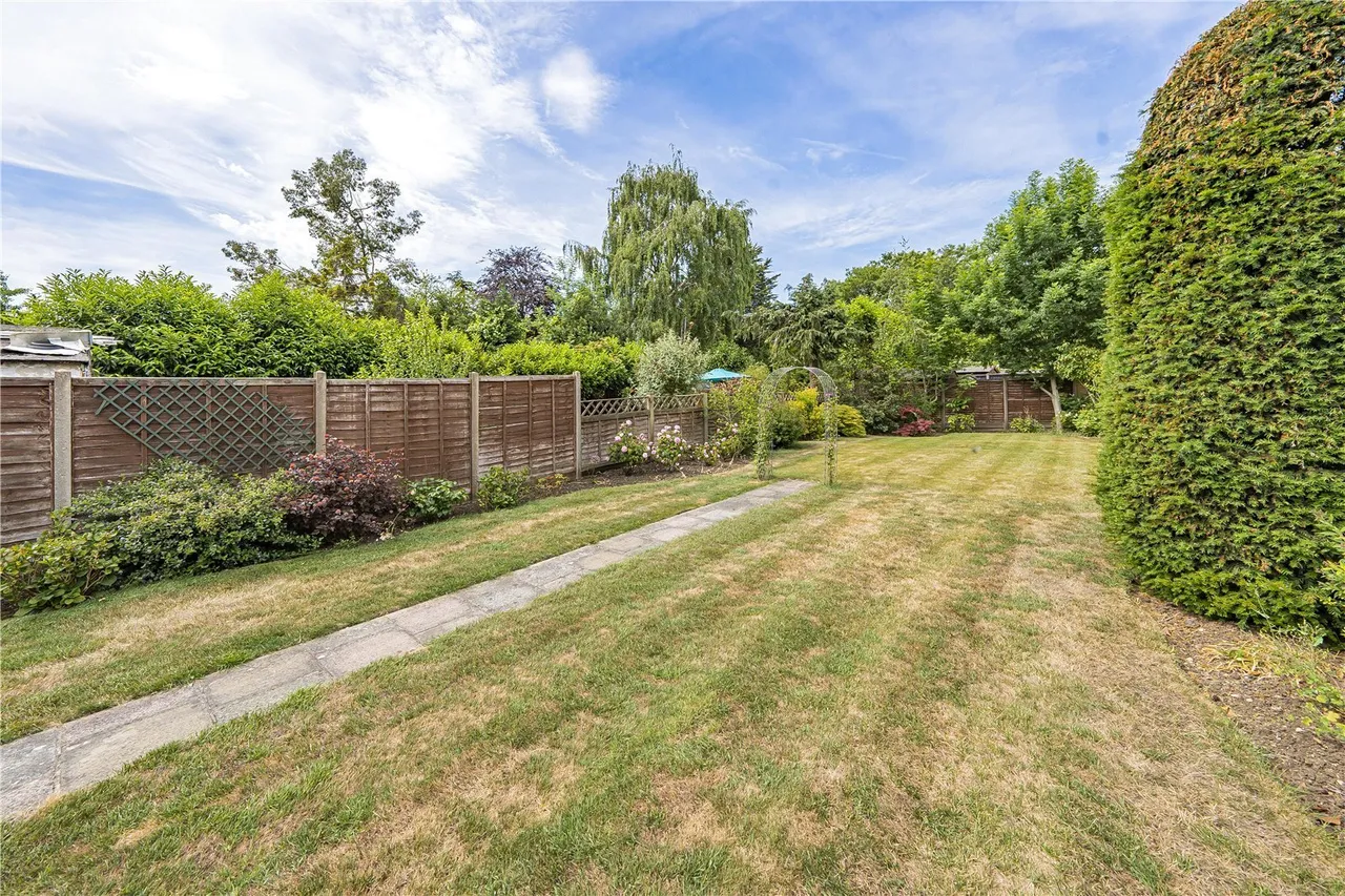 Colne Avenue, West Drayton, UB7, photo 20
