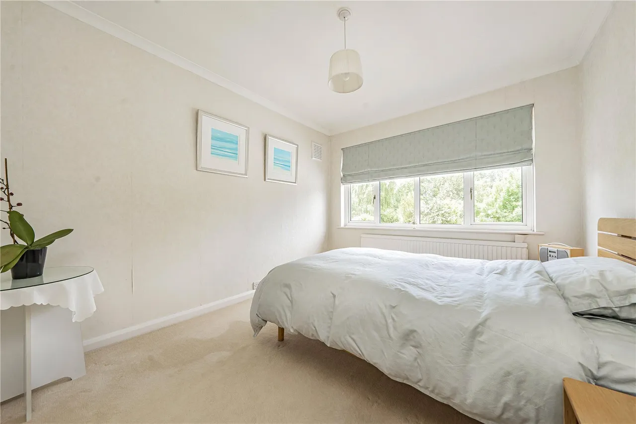 Colne Avenue, West Drayton, UB7, photo 13
