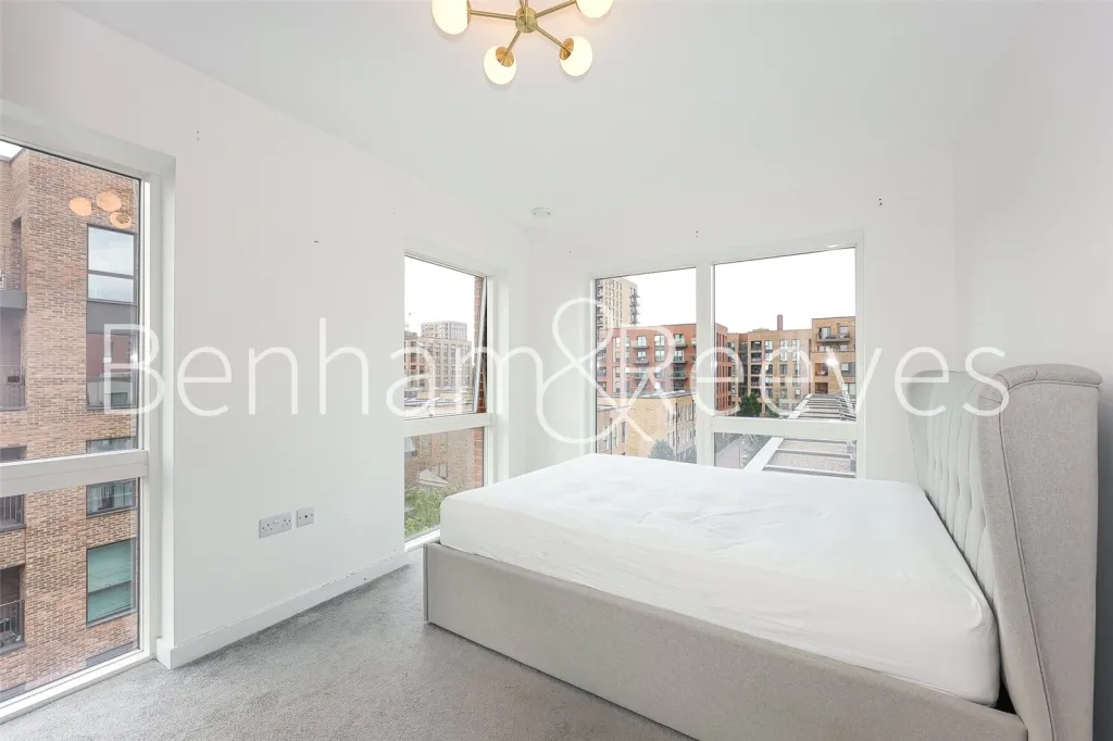 May House, Beaufort Park, NW9, photo 16