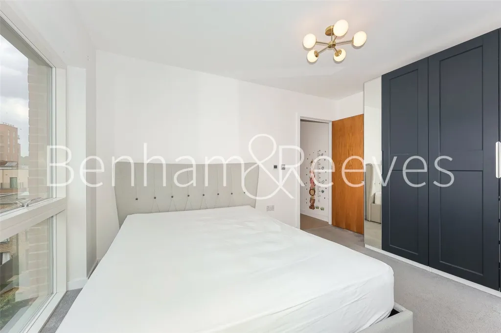 May House, Beaufort Park, NW9, photo 17