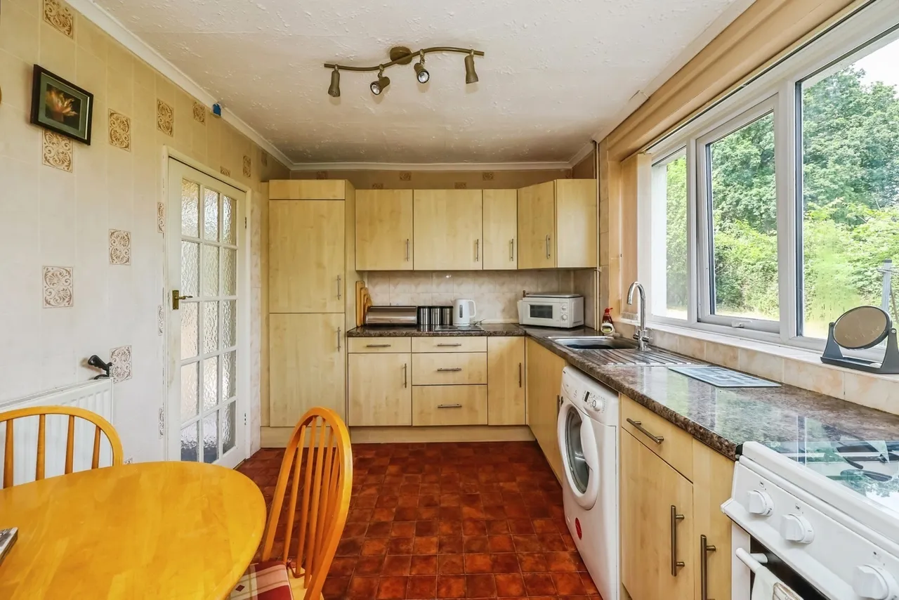 Bexwell Close, Clifton, Nottingham, NG11, photo 5