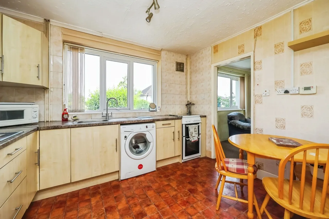 Bexwell Close, Clifton, Nottingham, NG11, photo 2
