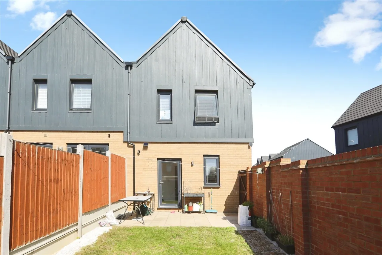 Jupiter Road, Milton Regis, Sittingbourne, Kent, ME10, photo 10