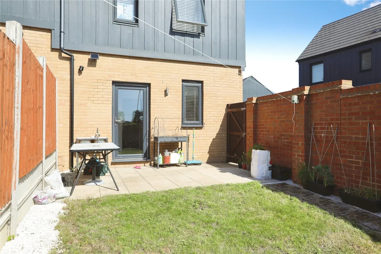 Jupiter Road, Milton Regis, Sittingbourne, Kent, ME10, photo 15