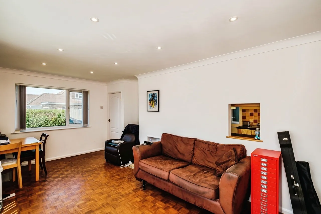 The Broadway, Southwick, BN42, photo 10