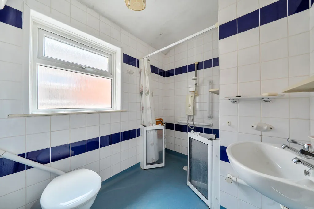 Okehampton Road, Exeter, photo 13