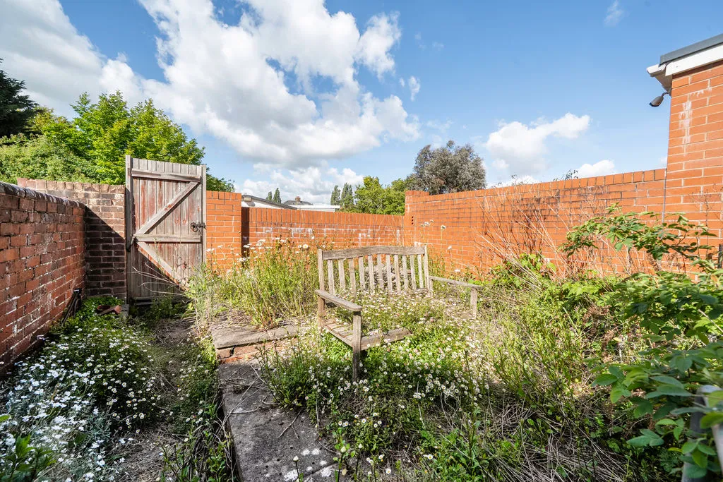 Okehampton Road, Exeter, photo 14