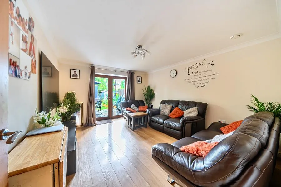 John North Close, High Wycombe, HP11, photo 3