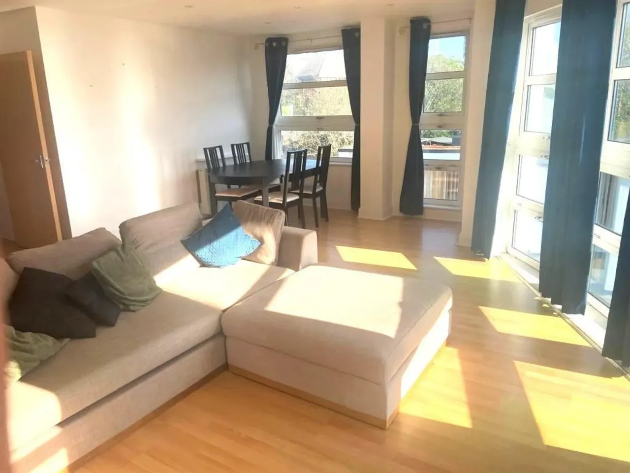 Rivers House Kew Bridge Road, Brentford, photo 2