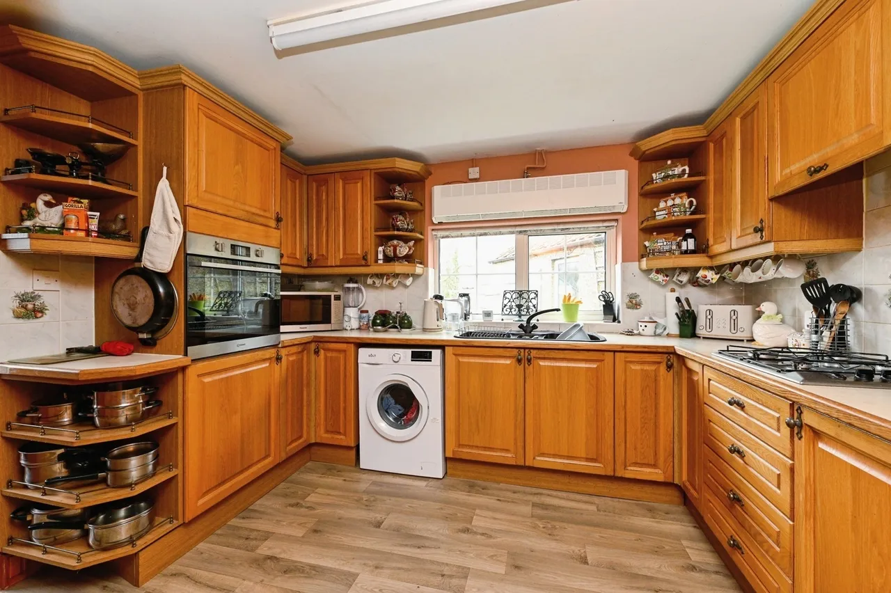 Workhouse Lane, Upwell, Wisbech, Norfolk, PE14, photo 4