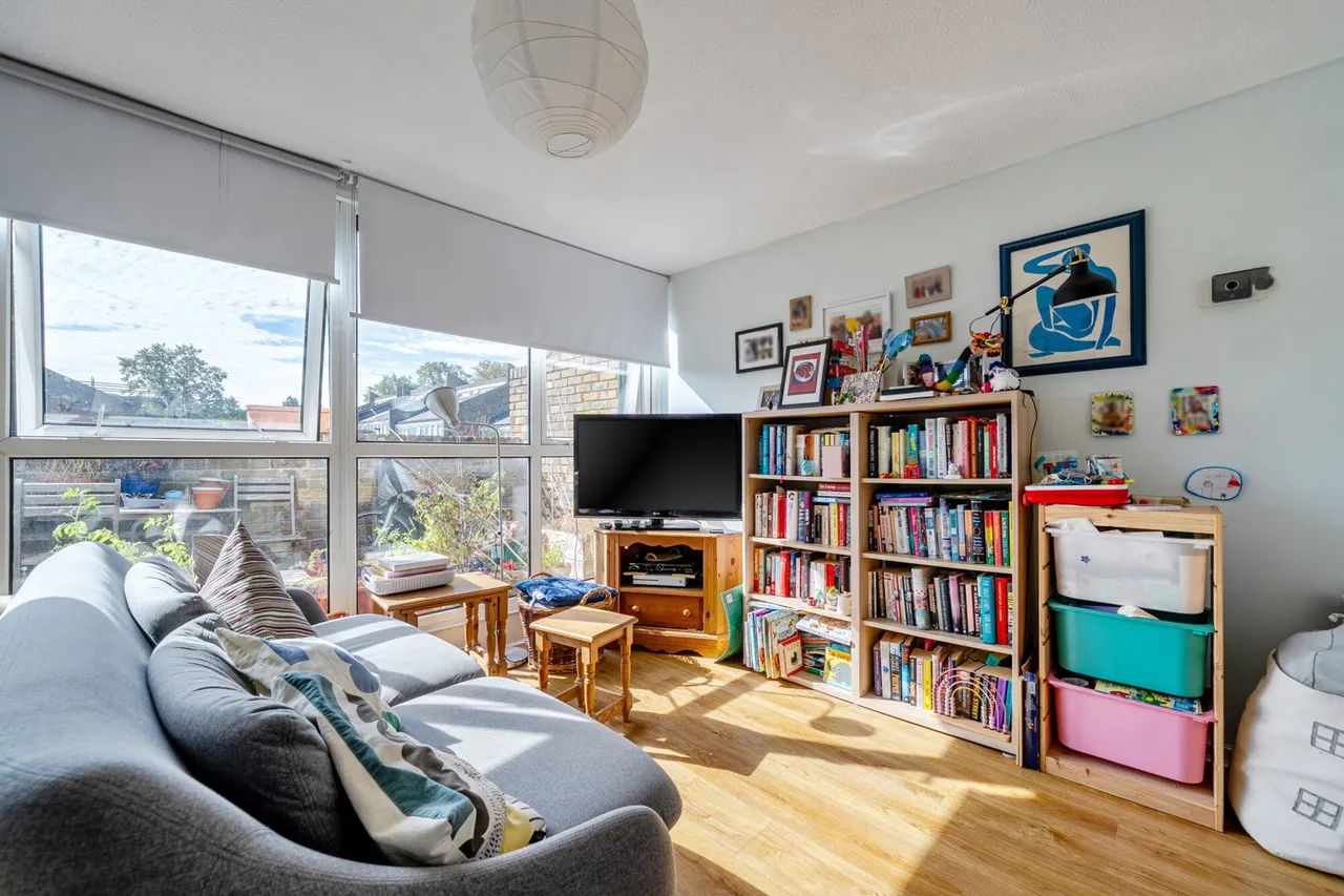 Woodvale Walk, SE27, photo 14